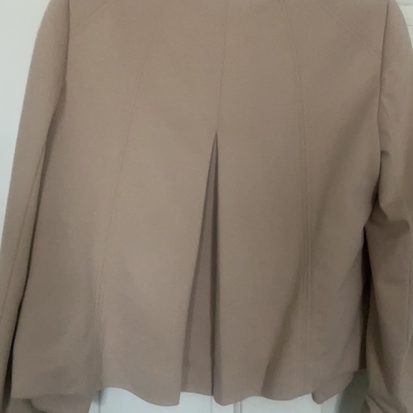 Tahari jacket - Picture 4 of 4